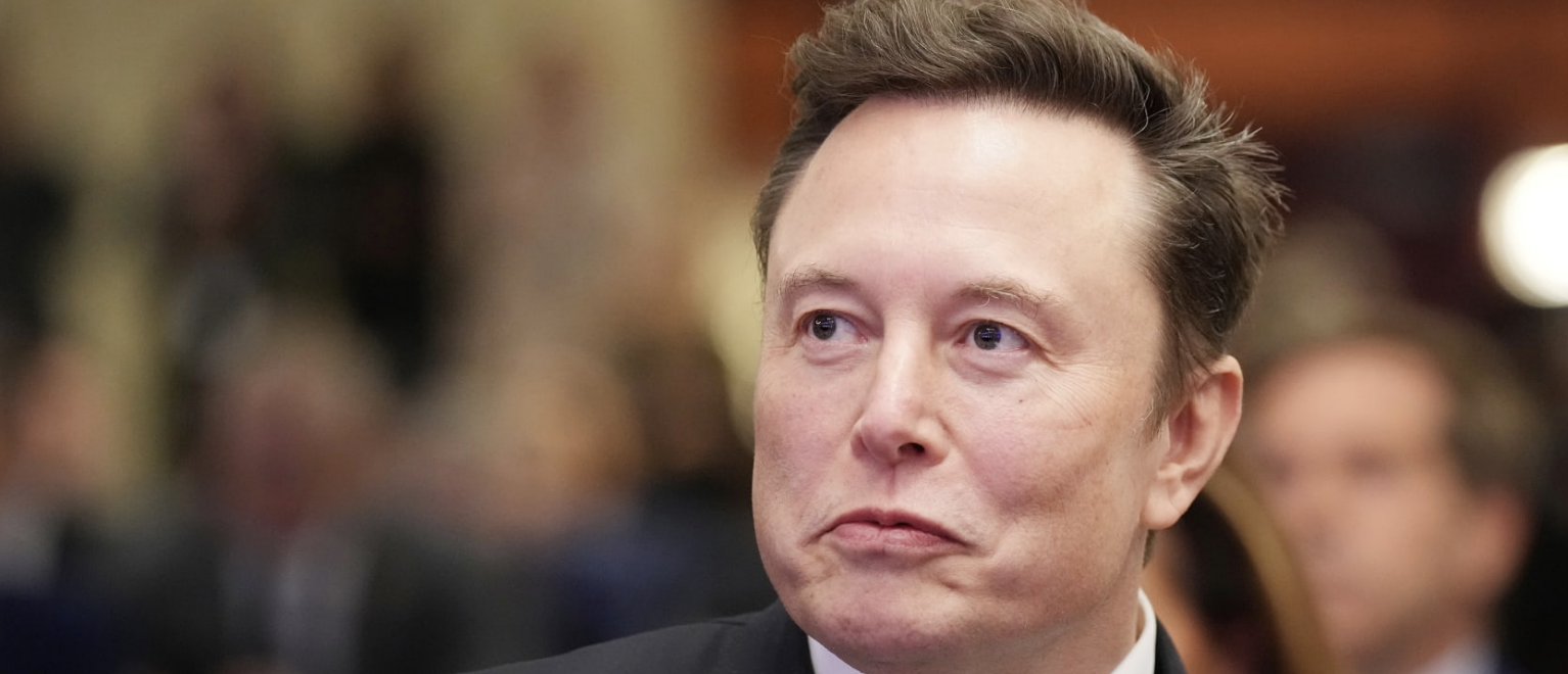 ماسك يتيح للجميع نموذج الذكاء الاصطناعي "غروك 2.5"