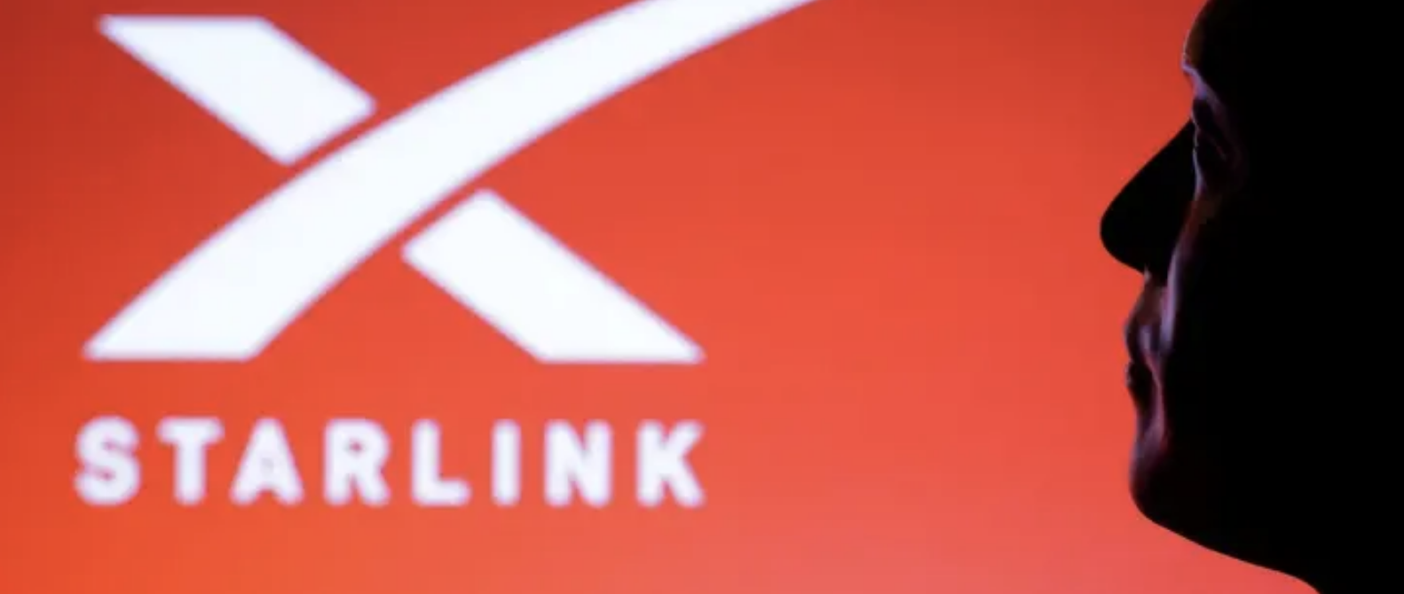 أقمار إيلون ماسك تُهدد الغلاف الجوي.. عالم فلك يحذر