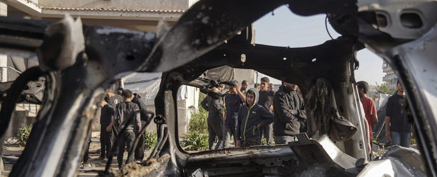 4 شهداء بينهم طفل ومصابون في قصف الاحتلال مركبة بمدينة غزة